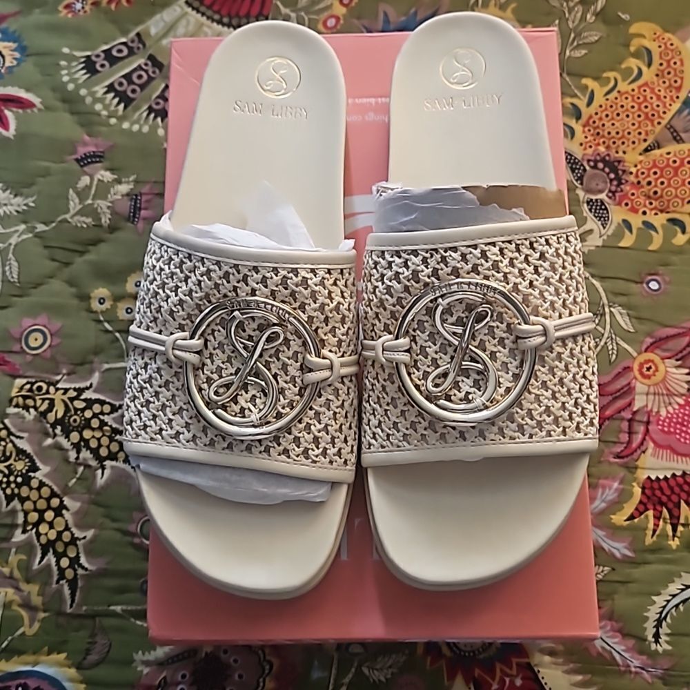 SAM AND LIBBY 9 1/2  NEW